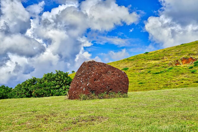 2 Days Highlights Tour in Easter Island Moai and Nature - Day 2: Puna Pau and Vinapu, where materials and architecture show up