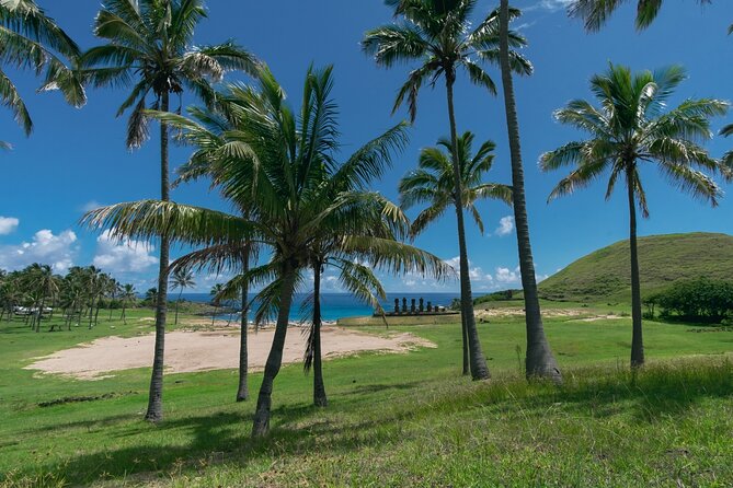 2 Days Highlights Tour in Easter Island Moai and Nature - Day 1: Vaihu, Akahanga, and the moai-making story begins