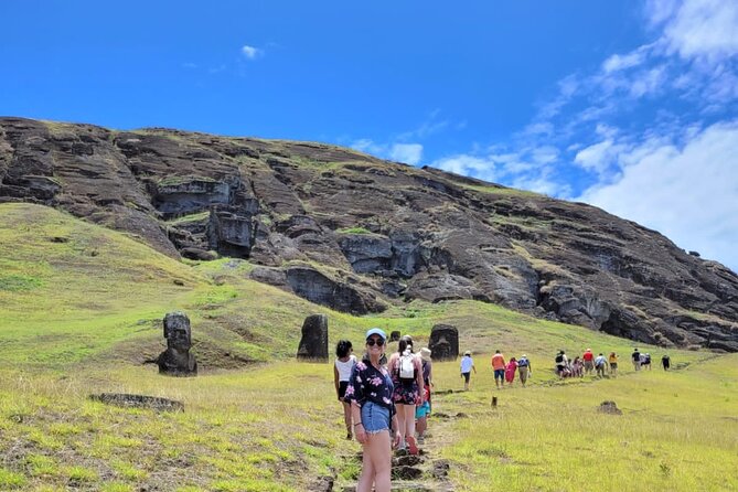 2 Days touring Rapa Nui Highlights in small groups - Stop 3: Rano Raraku, the Moai Factory (How the Carving Actually Works)