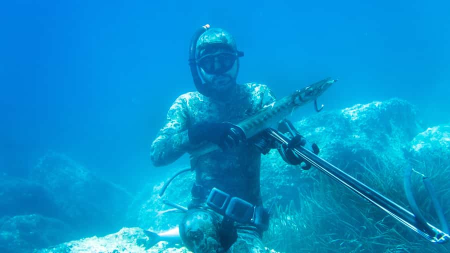 Ancestral fishing: Fishing with an experienced Rapa Nui - The guided visit at 554GVCR7+PCW, what it adds to the day
