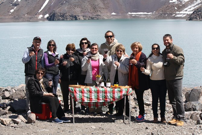 Andes Day Lagoon - Embalse del Yeso, Cajón del Maipo. - Embalse del Yeso itself: the lagoon and reservoir views that sell the day
