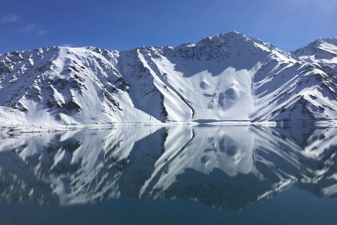 Andes Day Lagoon - Embalse del Yeso, Cajón del Maipo. - What you should pack for Embalse del Yeso (wind is the real boss)