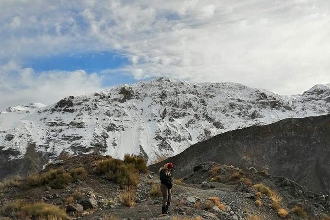 Andes Day Lagoon in Cajón del Maipo & Embalse el Yeso Private Tour - Stop 3: Tunnel Ferroviario del Tinoco, historic place, and the spooky local stories