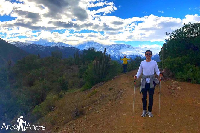Andes Hike 12k - Private - Summit break at the top: gourmet sandwich and the value of the reward