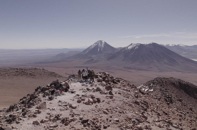 Ascent to the extinct Cerro Toco Volcano at 5600 meters high - Who should book Cerro Toco, and who should think twice