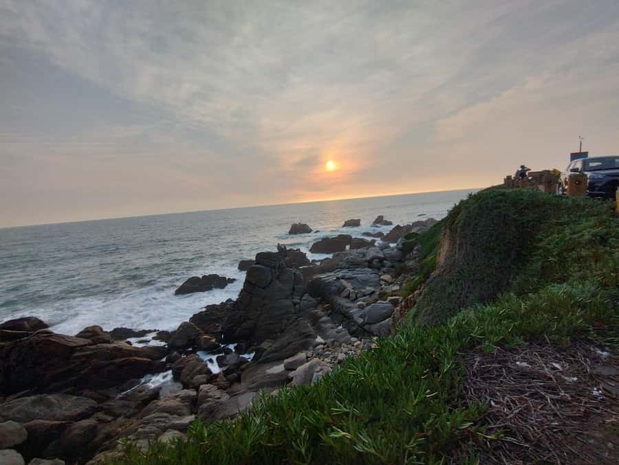 Bike ride along the coast of Viña del Mar or Valparaíso, you choose! - Bike and helmet included, plus the comfort details that matter