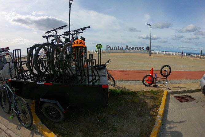 Bike Tour in Punta Arenas, 100% local tour. - A Route That Mixes Quiet Streets, Street Art, and Older Neighborhoods