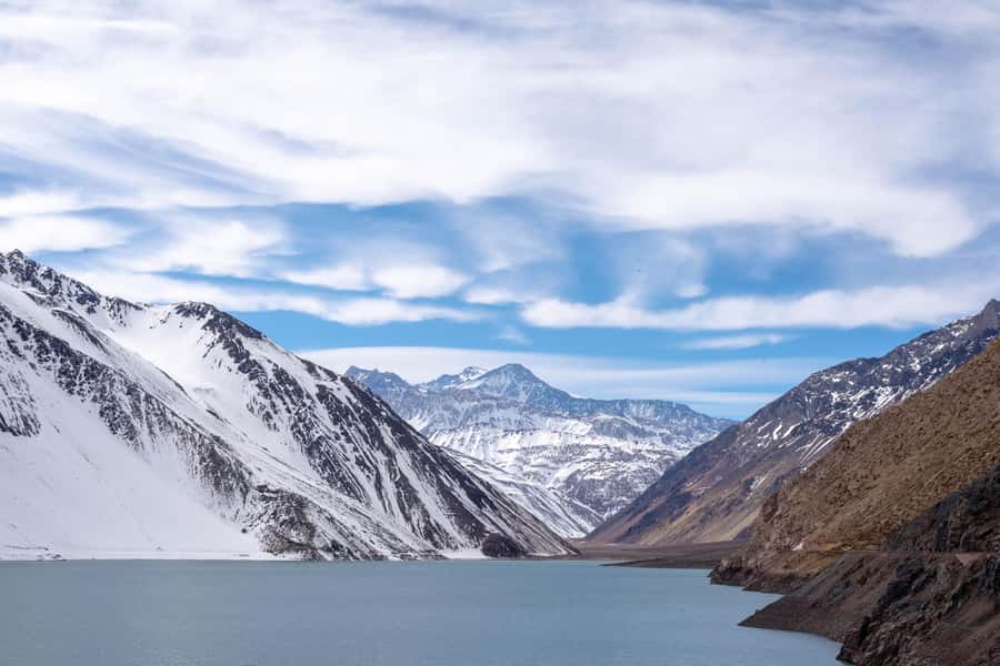 CAJON DEL MAIPO + EL YESO RESERVOIR + PICNIC TOUR - Cajón del Maipo Stops and La Casa Chocolate: A Friendly Break in the Mountains