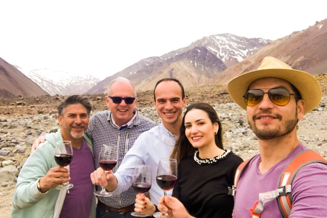 Cajon del Maipo - Embalse el Yeso LGBT+ - A road-trip feel to the Andes, not a crowded bus day
