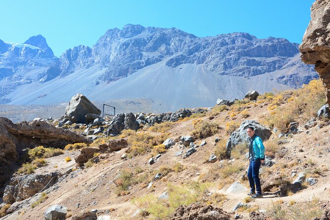 Cajon del Maipo & Embalse El Yeso Tour from Santiago - Maipo Valley return: river-side descent and your 3 PM arrival window