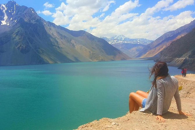Cajon Del Maipo Including Wine with Picnic and Empanada - The Morning Pickup and the Ride Out of Santiago