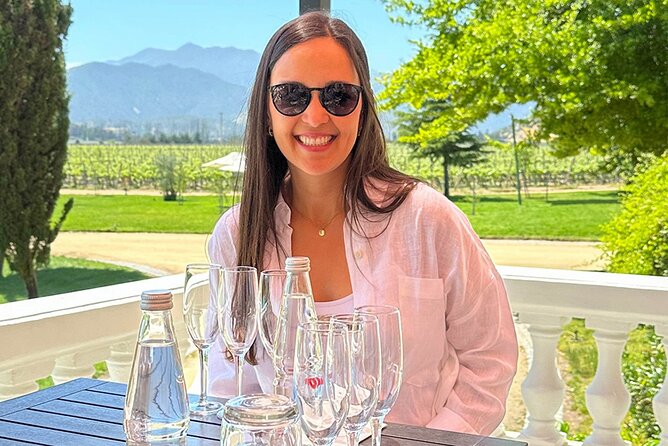 Casablanca world class wines, 4 vineyards & Tanino lunch stop - Curacaví Valley farms on the way to Casablanca