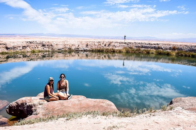 Cejar Eyes of the Salt Lake and Tebenquiche Lake Tour - Stop 3: Laguna Tebinquinche, blue-green water and a desert oasis feel