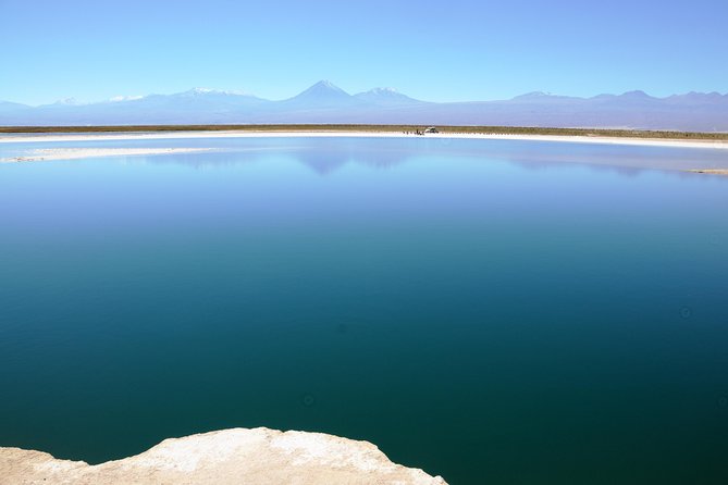 Cejar Lagoon, Tebinquiche Tour and Ojos del Salar from San Pedro de Atacama - Stop 3: Laguna Tebenquiche and the Sunset Pisco Sour Finish