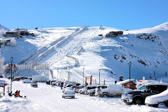 Day in the snow. Farellones snow park - The return trip: leaving the mountain at 5 pm