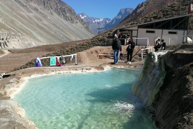 Disconnection in the Natural: Termas de Colina and Embalse el Yeso - Santiago to the mountains: early pickup and that “we’re really going” feeling