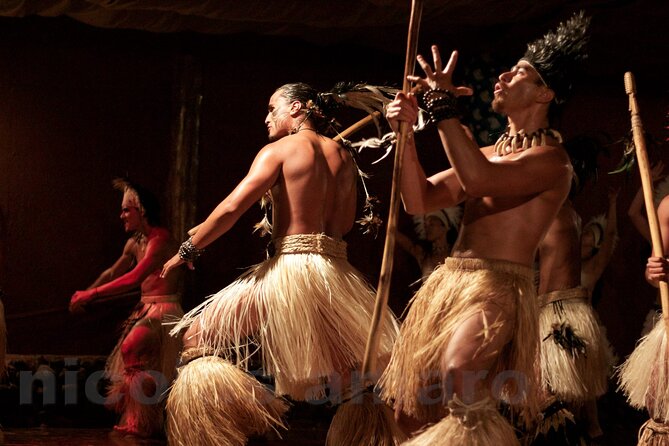Easter Island Dinner Show with Transport - Haha Varua dance and music: how the performance keeps you engaged