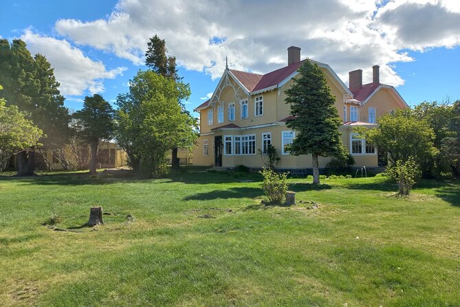 Estancia ,de la comuna de Laguna Blanca - Price and Value: What $280 Buys in a 6-Hour Day