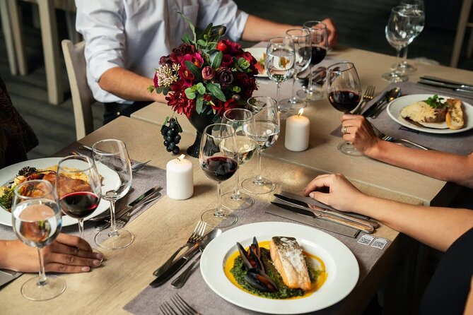 Experiencia Nocturna Casillero del Diablo + Cena - Your 3-Hour Flow in Pirque, From Start Point to Dinner