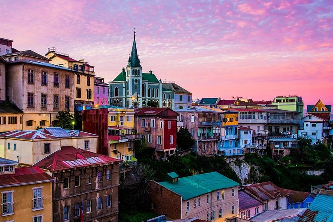 Famous Valparaíso! Premium Walking Tour with a Native Guide - El Peral Ascensor: The Classic Downhill Ride Back to the Center