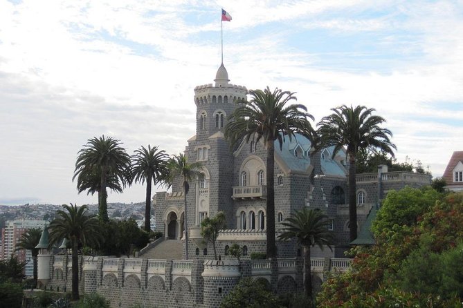 Famous Viña del Mar! Premium Walking Tour with a Native Guide - What you pay for: $40, free entries, and a tight route