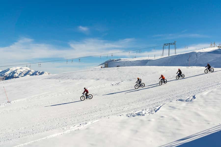Farellones Park Tour: Snow Adventures - Intermediate Zone: building momentum without overcommitting
