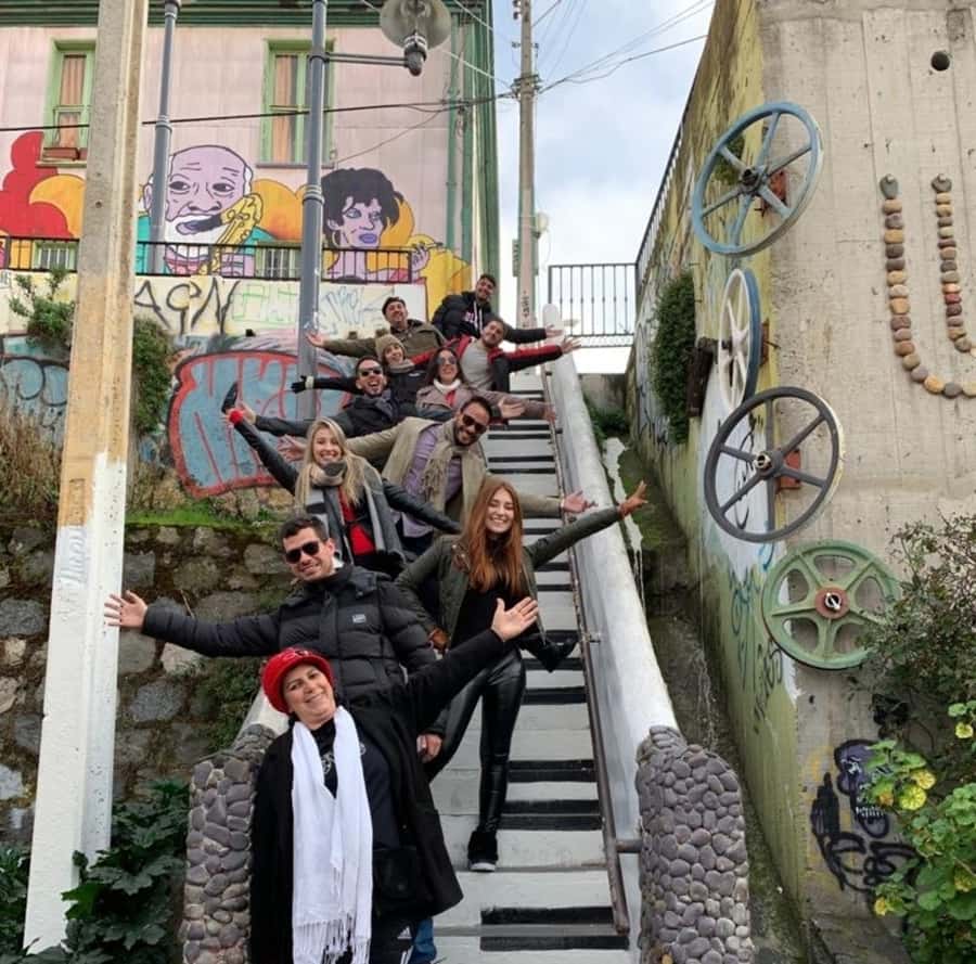 From Santiago: Highlights of Valparaiso and Viña del Mar - Fonck Museum photo stop: quick culture moment without the time drain
