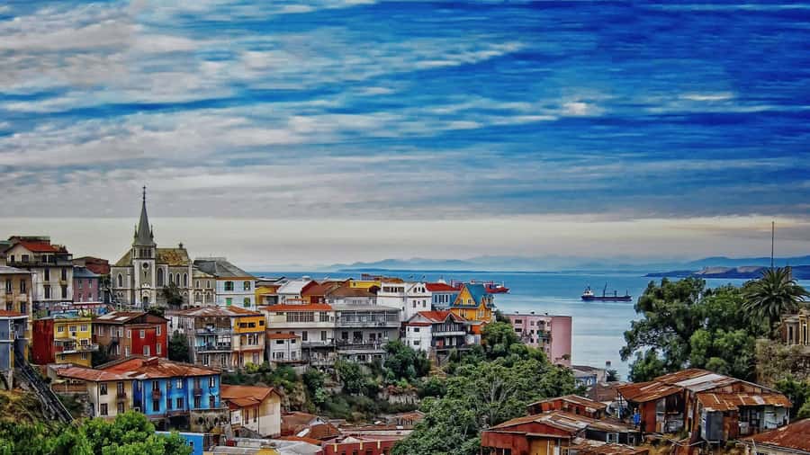 From Santiago: Highlights of Valparaiso and Viña del Mar - A 10 hour coastal sampler, with smart stops between cities