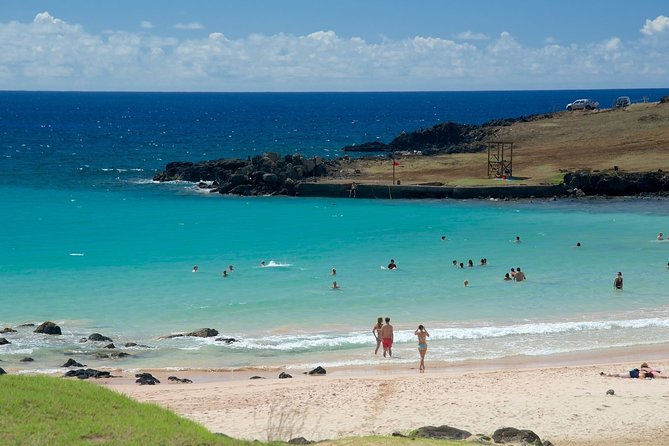 Full-Day Easter Island Tour: Moai Statues and Island Highlights - Rano Raraku volcano: the big moai setting you should not rush