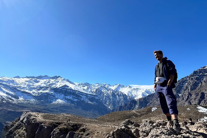 Full day hike to the viewpoint of Condores, Cajon del Maipo - The cliff at about kilometer 3.6: the moment the goal starts to show