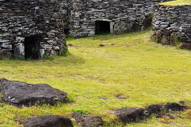 Full Day Tour in Rapa Nui - Stop 4: Ahu Vinapu and the puzzle of precision stonework