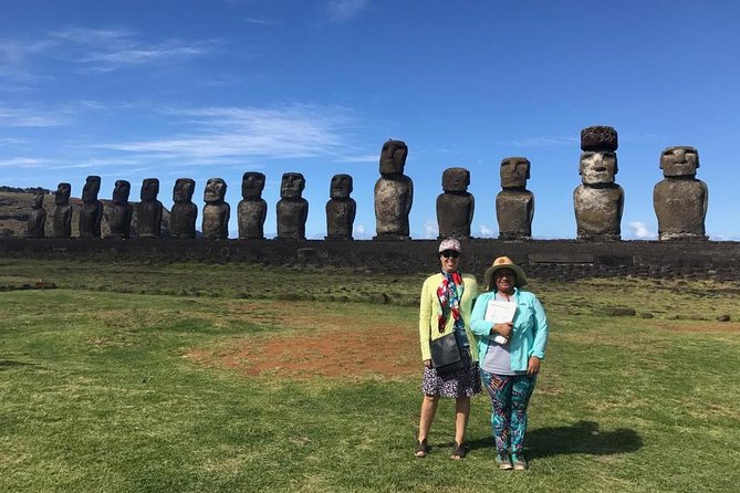 Full Day Tour - The Land of Hotu Matu´a - Pickup, small group flow, and the physical reality check