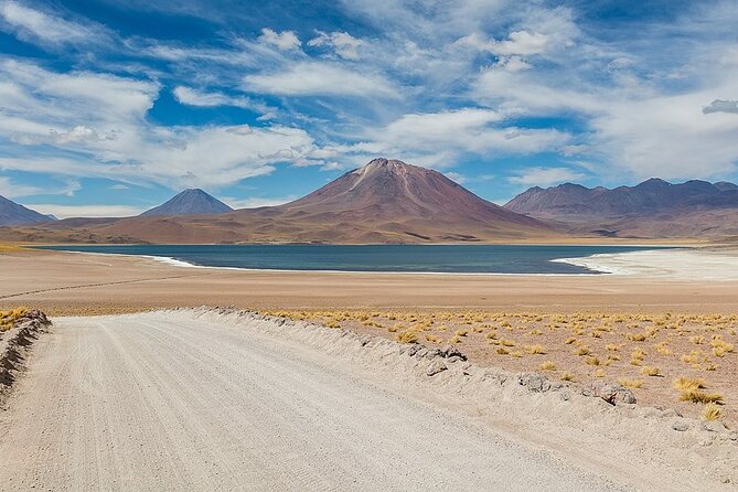 Full day tour to Piedras Rojas with Lunch - Socaire at 3,500 meters: a calm village pause with free entry