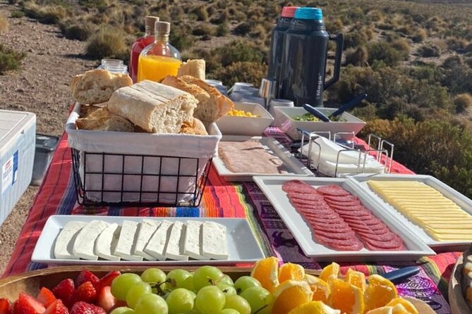 Full Day Tour to Ruta de los Salares - Stop 1: Volcán Licancabur Viewpoint Breakfast (Why Day One Hits Hard)