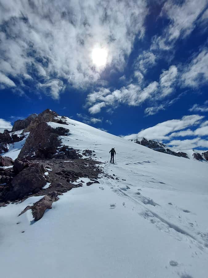 Full-Day Trek to Cerro El Pintor from Santiago - Who should book this trek, and who should think twice