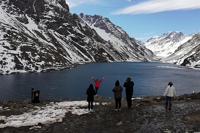 Full Day Trip to Aconcagua Park Argentina and Inca's Lagoon from Santiago - Stop 1: Mirador del Cerro Aconcagua, 3,400 meters up, and the optional hanging bridge trek
