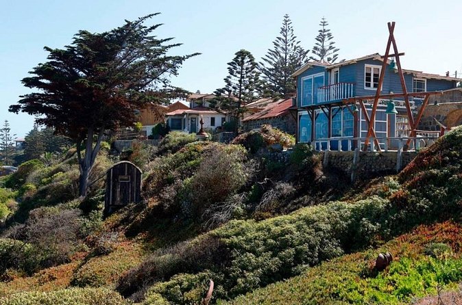 Full Day Trip to Isla Negra, Pomaire & Undurraga Vineyard - Small Group - Pomaire pottery town: workshops, clay crafts, and the hunt for chanchitos