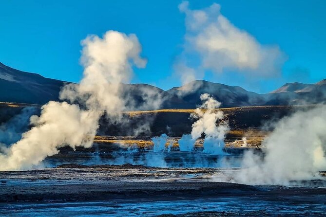 Geyser Del Tatio - Breakfast at 4,200 meters, not a side quest