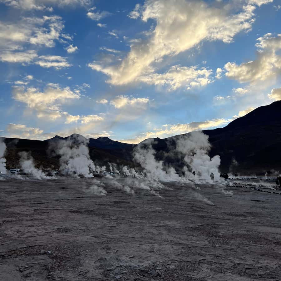Geysers del Tatio: Sunrise and breakfast in Atacama - Breakfast and Coffee During the Break: Warm Fuel in Cold Air