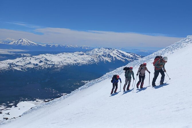 Guided ascent of Llaima volcano from Pucón - From Pucon to Conguillio National Park via Las Araucarías