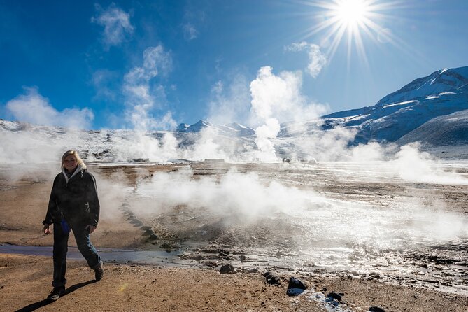 Guided tour to the Tatio Geyser breakfast at Geyser Blanco - Geyser Blanco: breakfast in a geothermal river area (and why season matters)