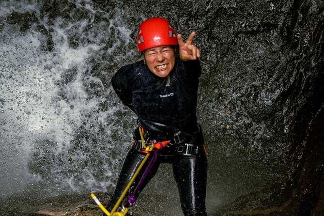 Half day Canyoning activity in Pucón - Arriving at Brasil 555 and starting on the Correntoso River