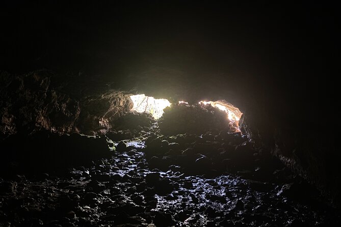 Half Day Private Tour: Caves and Volcanic Refuges - Pickup, Timing, and Keeping Control of the Day