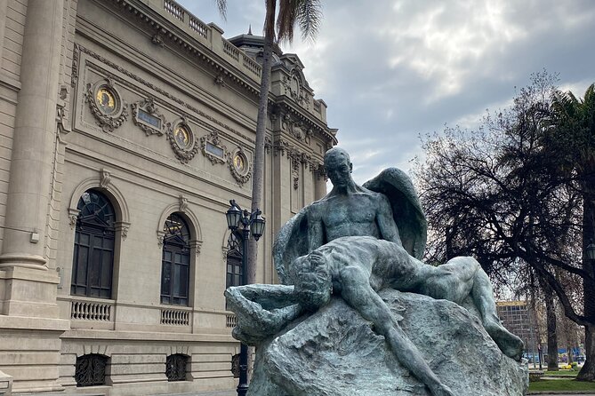 Half Day Santiago City Tour, like a Local! - Oasis Station and the Cerro San Cristobal cable car plus funicular