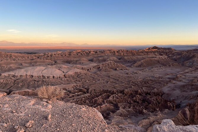 Half Day Tour to Valle de la Luna - Valle de la Luna at 3 pm, when the desert starts putting on a show