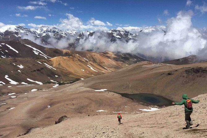 High Mountain Adventure: Full Day Private Tour from Santiago - How the Drive Sets Up the Hike (Mapocho River Origins)