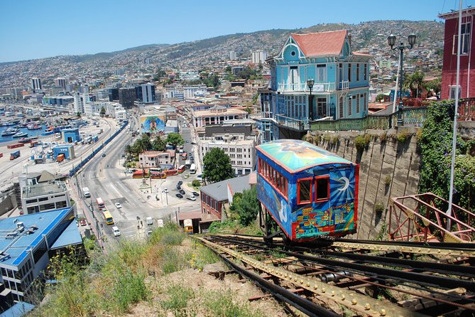 Historic Valparaiso and Viña del Mar from Santiago - Guided walk in Cerro Alegre and Cerro Concepción