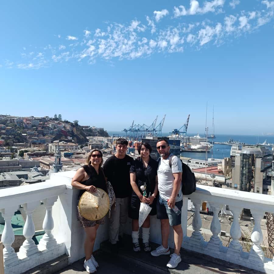 Historic Valparaíso: Private tour by vehicle - Walking the emblematic streets: murals, passages, and heritage squares