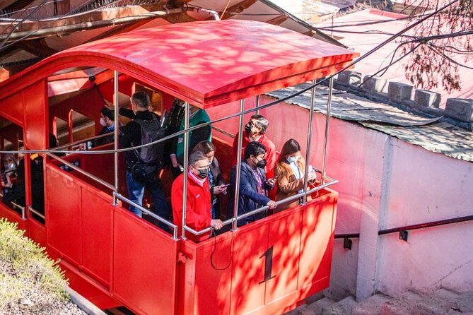 Hop-On Hop-Off Bus Tour with Cable Car and Funicular - Cerro San Cristobal: the best payoff at Oasis station