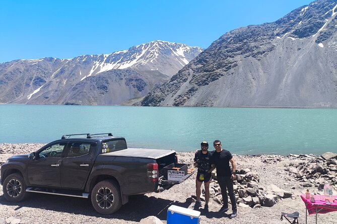 Jipe tour Embalse el Yeso 4x4 with semi-private barbecue - Pickup in Santiago: Start at 10:00 am and Plan for a Real Mountain Day